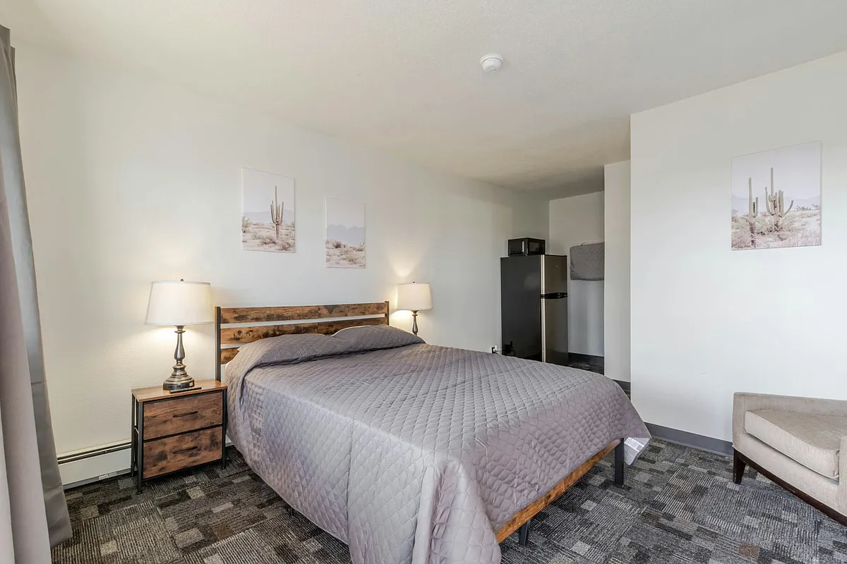 Building Photo - 3737 Sturgis Rd #STUDIO