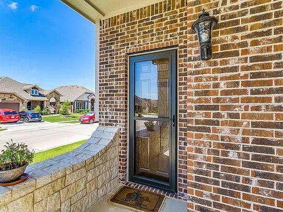 3rd image of 116 Cimmaron Ct