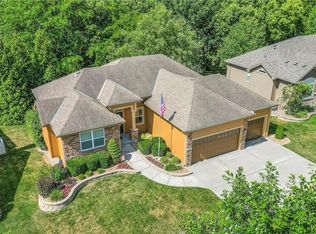 1605 NE 94th St, Kansas City, MO 64155