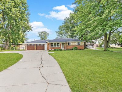 47370 Jefferson Ave, Chesterfield, MI, 48047