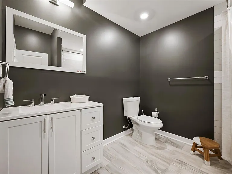 101 E Phil Ellena St — Photo 9