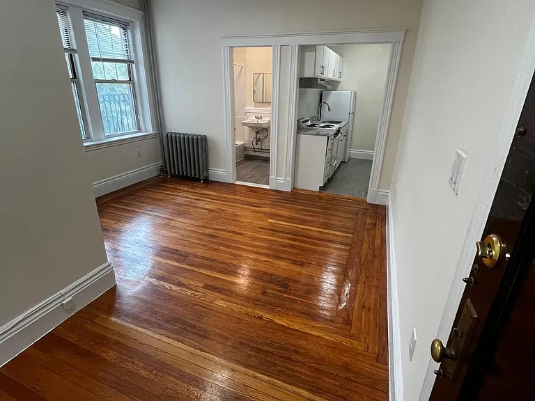 33 Park Dr #1D — Photo 2