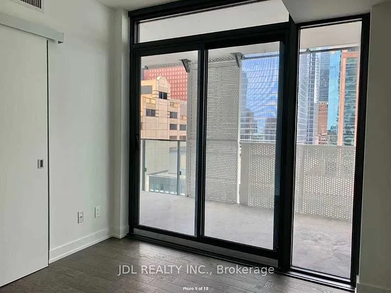 25 Richmond St E #1505 — Photo 8
