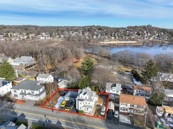 81-83 Bow St, Lexington, MA 02420