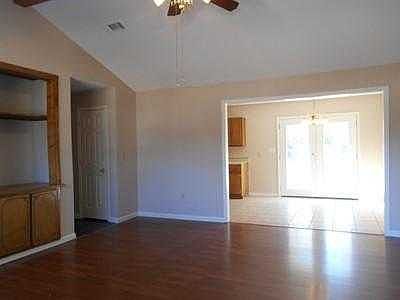 Living open to Breakfast