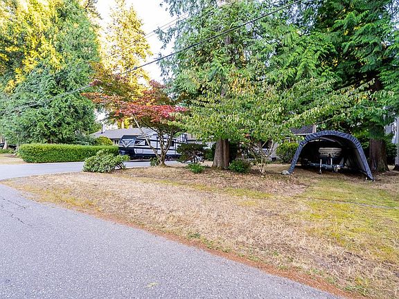 4th image of 19860 35th Ave