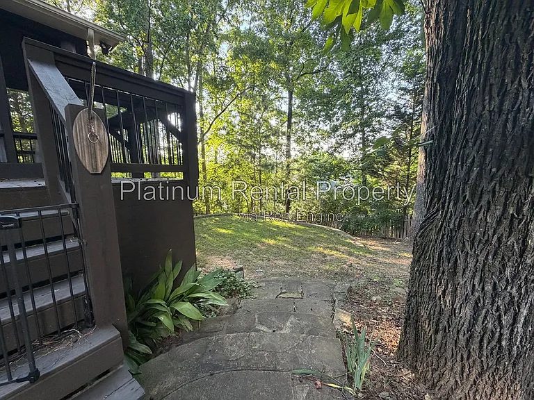 195 Cabots Cove Ct — Photo 37