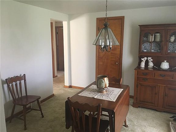 5th image of 304 Hacke Ln
