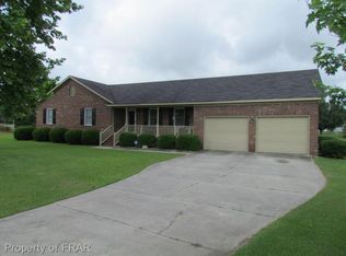 105 Conrad Ct, Fayetteville, NC 28312