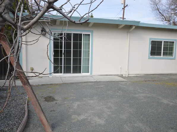 1800 Devon Ct #A, Concord, CA 94520