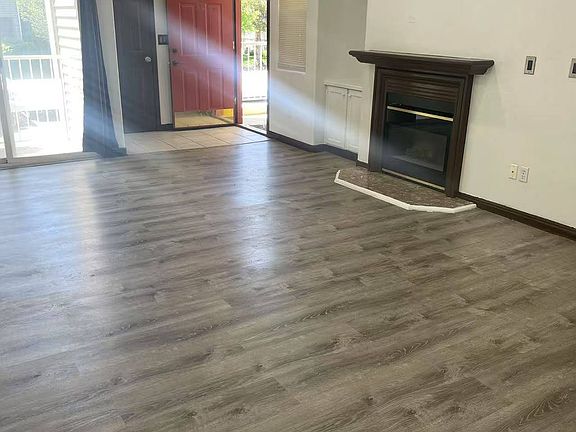 4th image of 3843 S Canyon River Way Unit 2