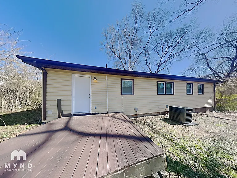 6345 Oakview Ln — Photo 16