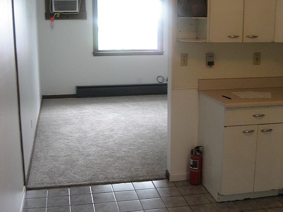 Kitchen and Livingroom