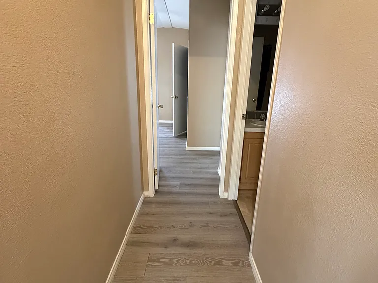 8500 Lakeview Ave #2 — Photo 6