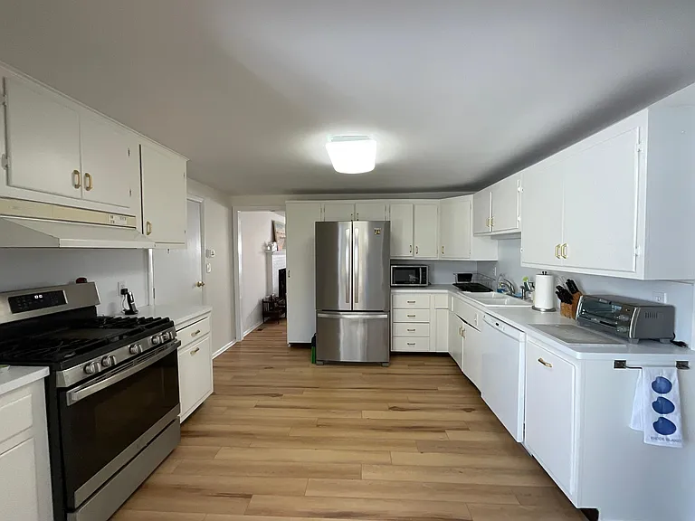 Hawthorne Rd — Photo 10