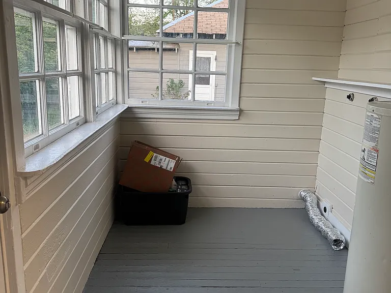 644 W Miner St — Photo 11