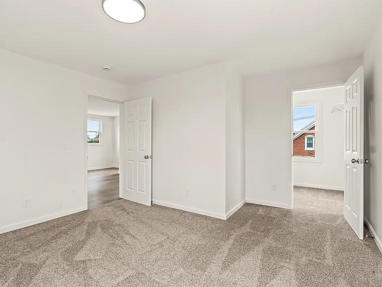 753 W Washington St #B — Photo 23