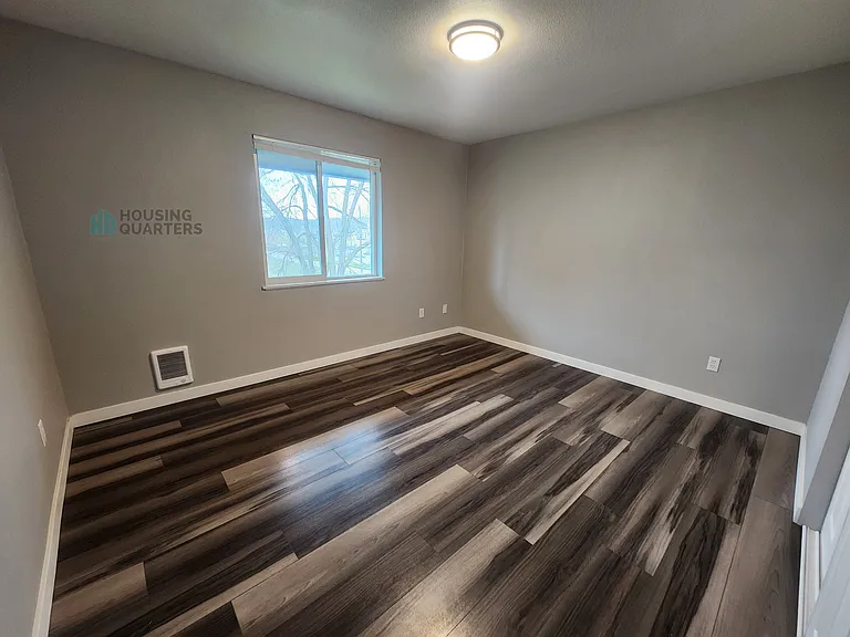 12421 E Riverside Ave #5 — Photo 7