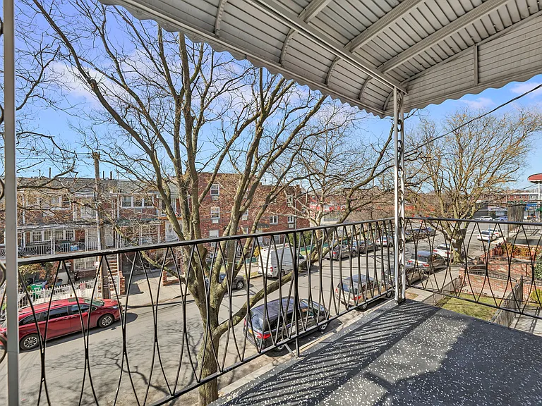 525 E 78th St #3 — Photo 9