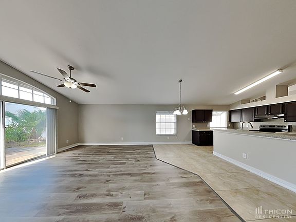 4th image of 2401 Island Club Way
