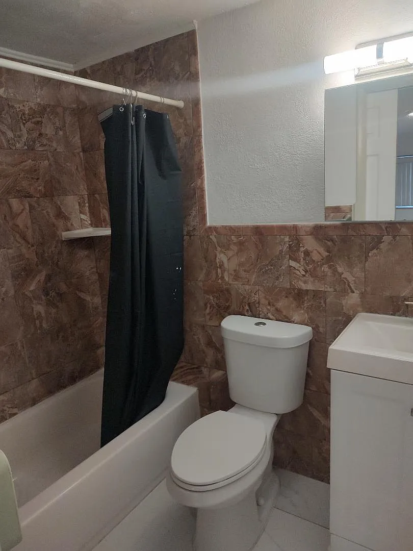 Studio, 500 sqft, $800 — Photo 3