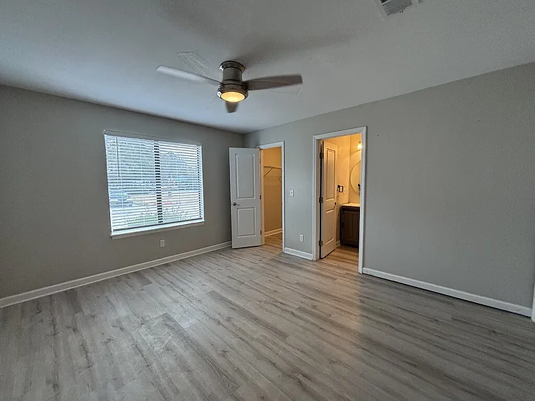 8483 Yadkin Cir #D — Photo 17
