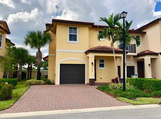 6950 Long Pine Cir, Pompano Beach, FL 33073