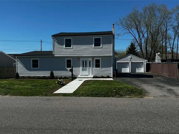 283 15th Street, West Babylon, NY 11704