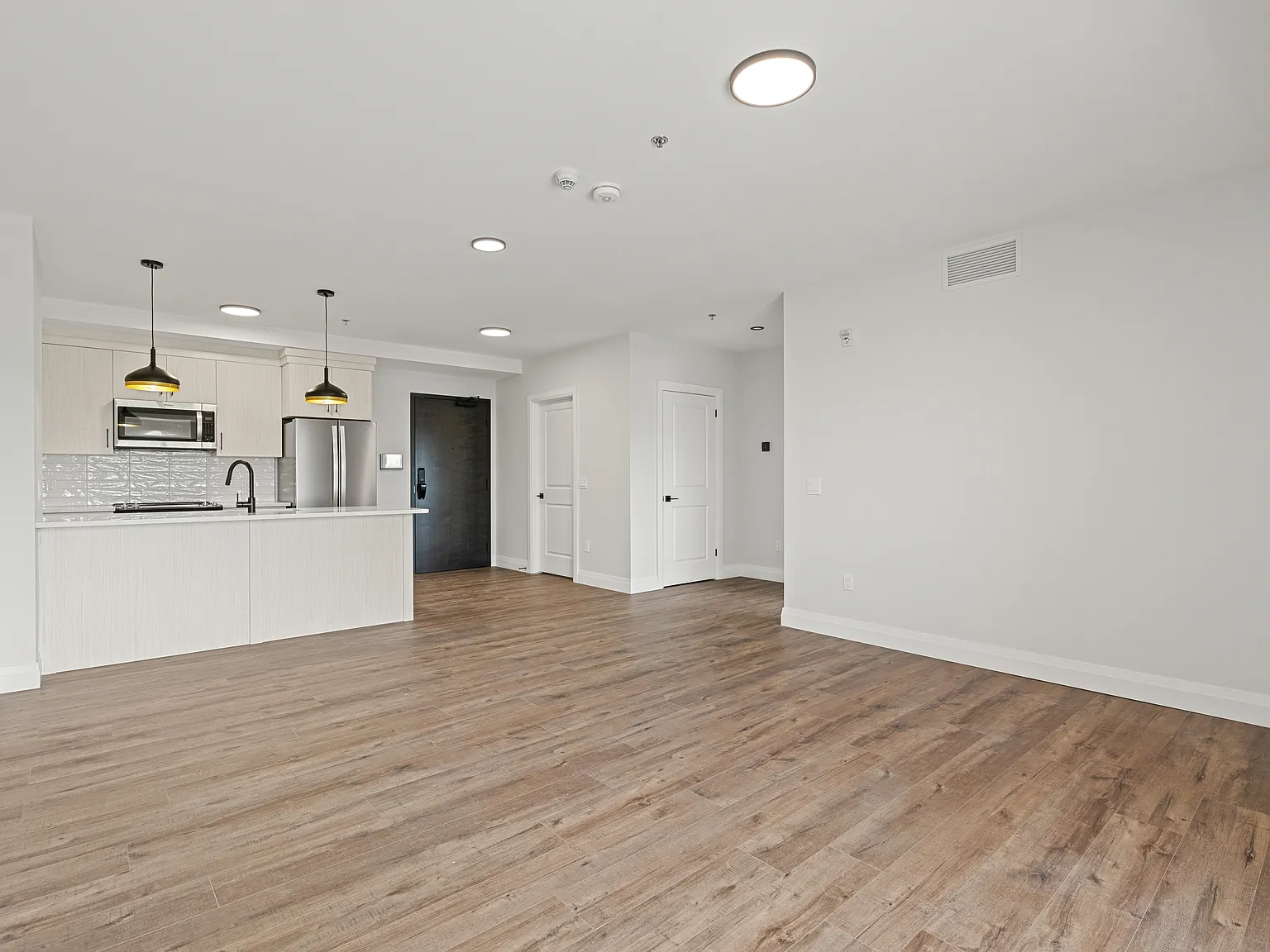 2 bed, 1219 sqft, $2,495 — Photo 4