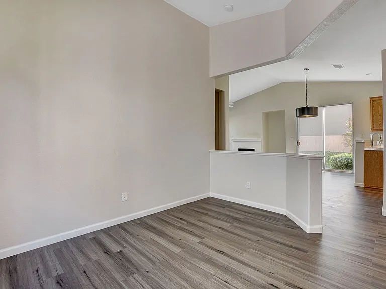 7616 Vista Hills Dr — Photo 14