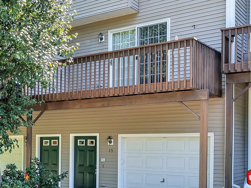 39 Coram Rd #15