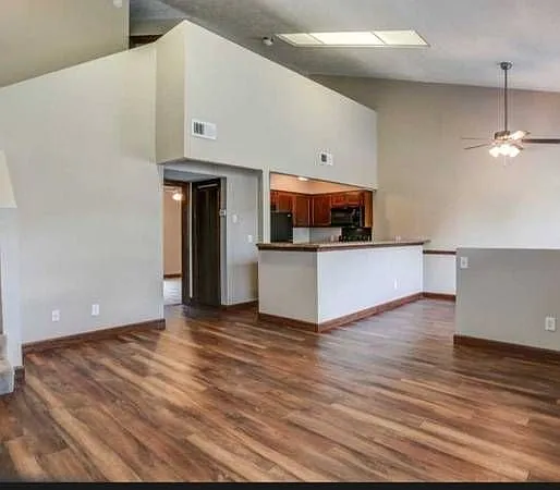 Kings Crest Townhomes