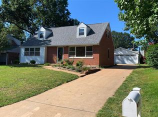 8701 Del Vista Dr, Saint Louis, MO
