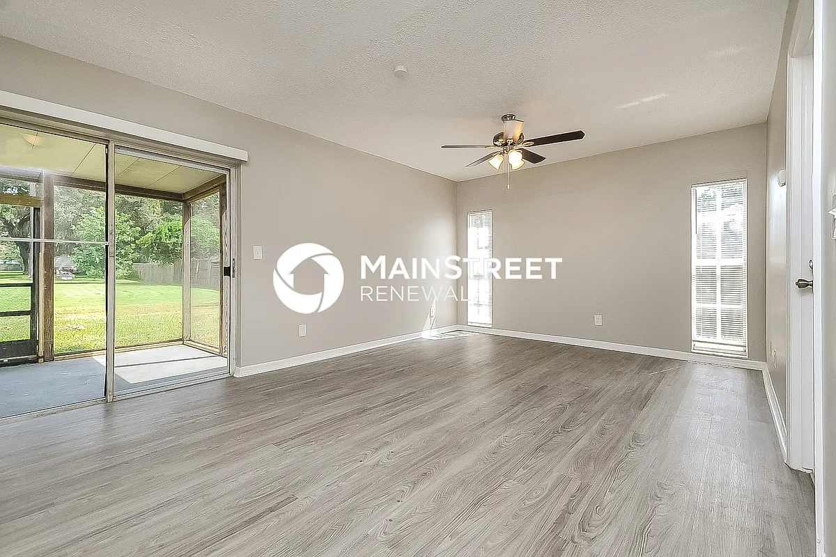 Living Room - 1690 Palm Leaf Dr