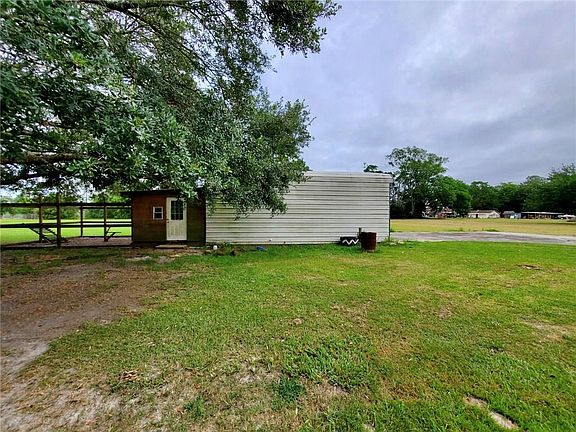 3rd image of 212 Dommert Place Dr