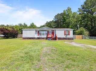 368 Morton Farm Rd, Hubert, NC 28539