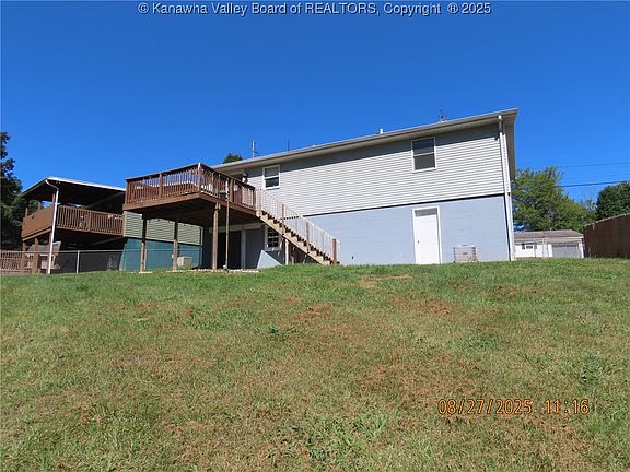3rd image of 328 Captain Ames Dr
