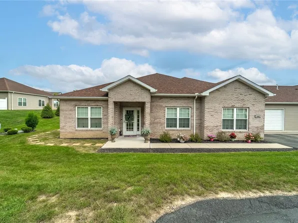 1804 Seminole Cir, Beaver Falls, PA 15010