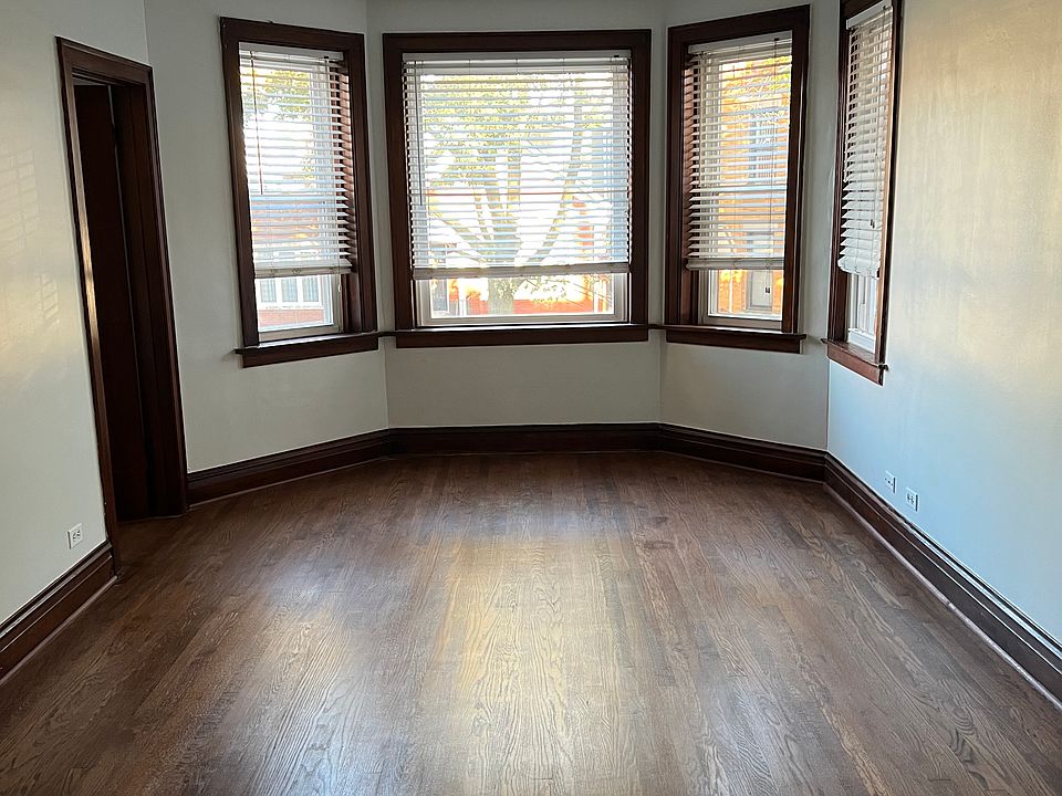 1st image of 3220 S Parnell Ave #2