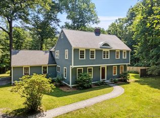 18 Saddlebrook Dr, Killingworth, CT 06419