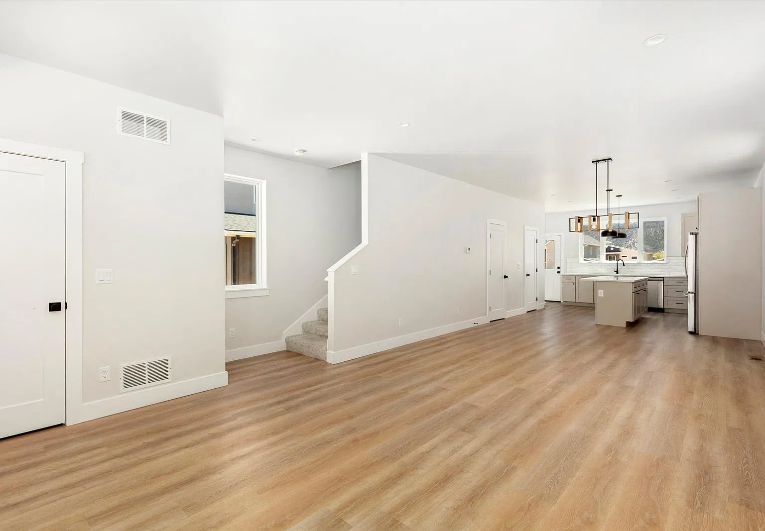 3 bed, 2.5 bath, 1514 sqft, $2,450 — Photo 4