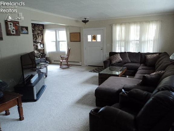 4th image of 1206 Erie Blvd