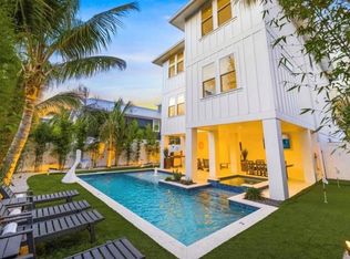 2206 Avenue A, Bradenton Beach, FL 34217