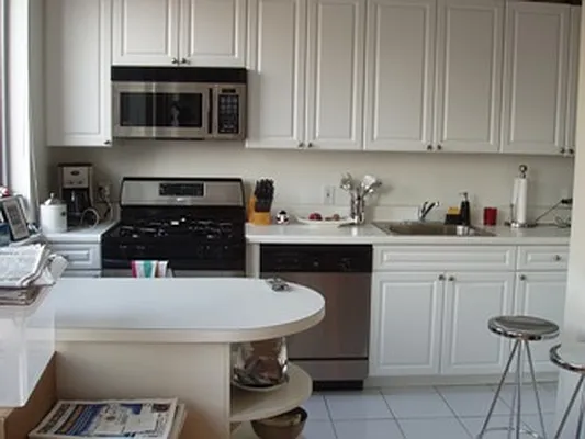 Rented by City Connections Realty | media 10