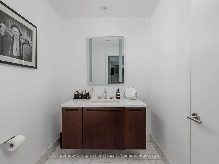180 University Ave #2802 — Photo 30