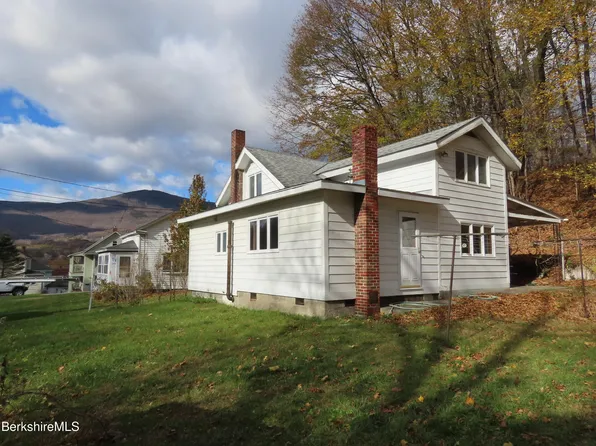 1 Richmond Ln, Adams, MA 01220