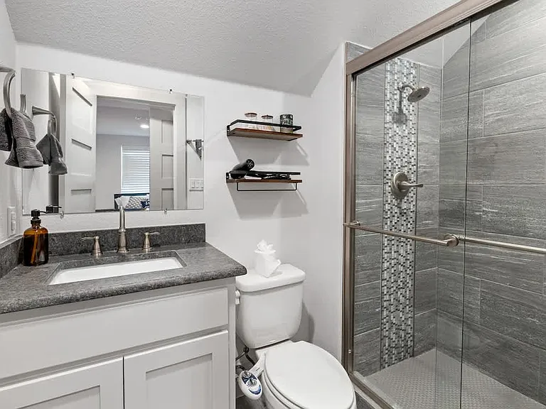 16001 Plum Ln — Photo 36