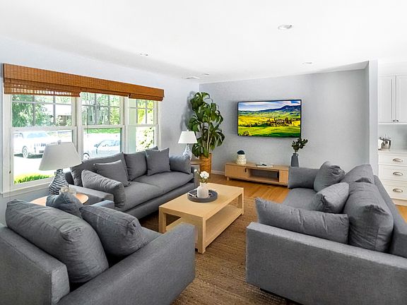 4th image of 5 Tamarack Ln