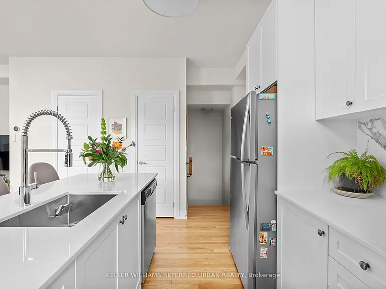 713 Lawrence Ave W #1 — Photo 20