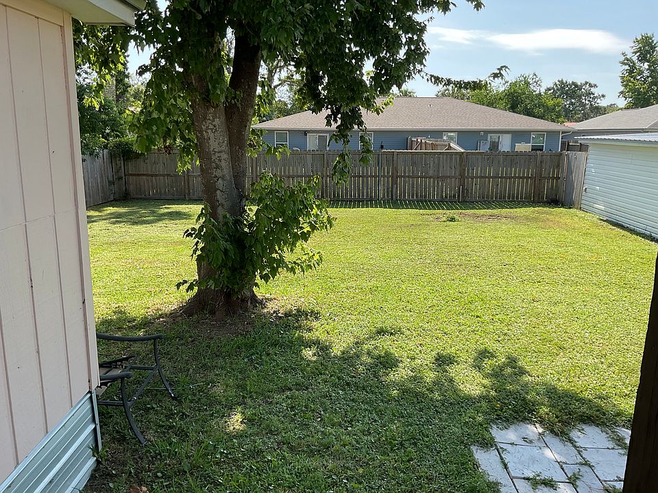 1st image of 2613 Willow Oak Ct